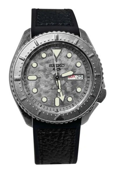 Pre-owned Seiko 5 Sports Automatic Srpe79 Grey Day Date Dial Black Textured Band Japan