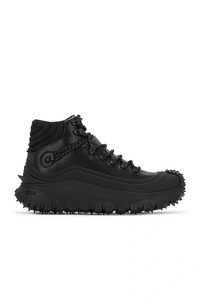 Moncler Trailgrip High Gtx Leather High-top Trainers In Black