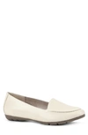 Cliffs By White Mountain Gracefully Loafer In Buttercream Smooth