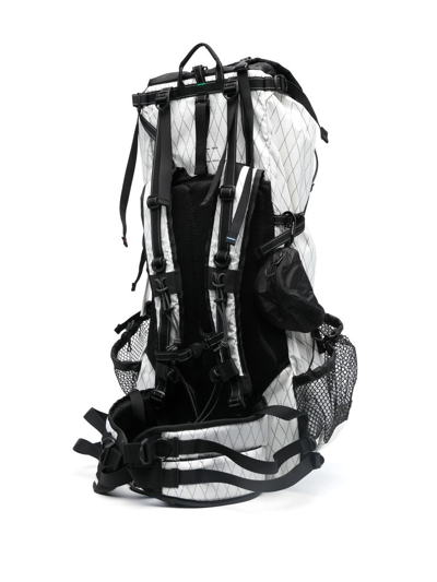And Wander X-pac 45l Backpack In Weiss