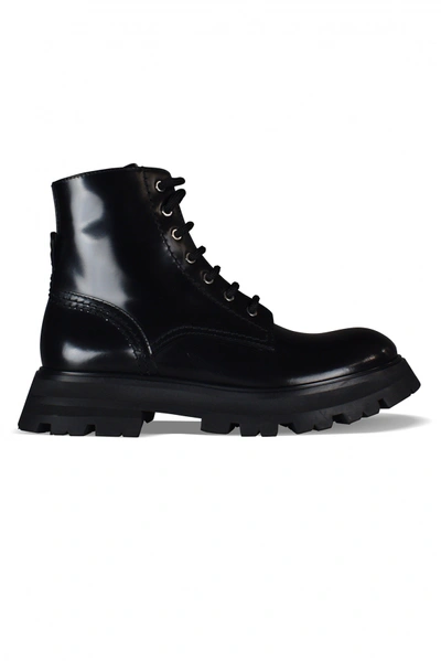 Alexander Mcqueen Wander Boots In Black