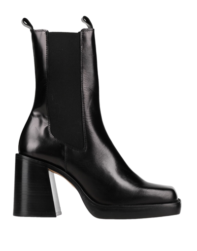 Jonak Ankle Boots In Black