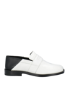 Maison Margiela Mm22 Two Tone Leather Tabi Loafers In White