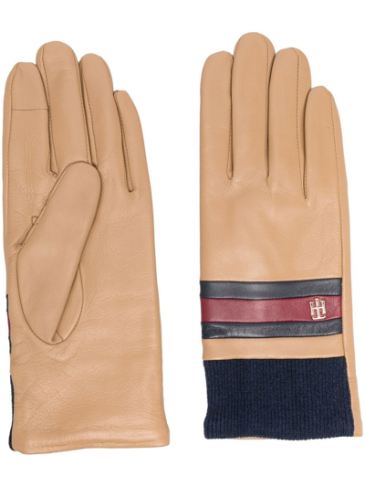 Tommy Hilfiger Logo-plaque Leather Gloves In Braun