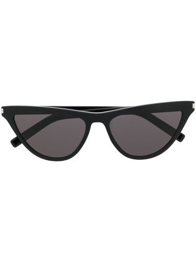 Saint Laurent 猫眼框太阳眼镜 In Black
