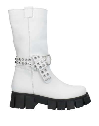 Geneve Knee Boots In White
