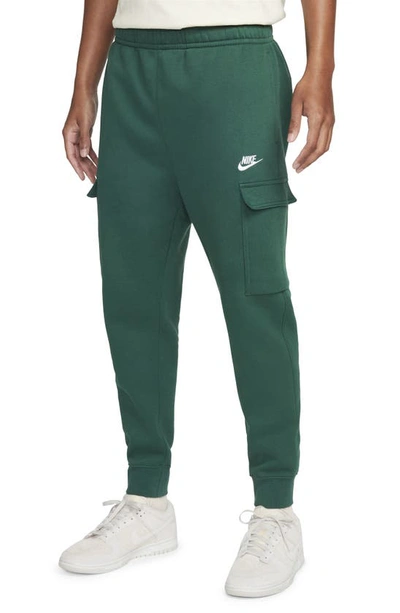 Nike Club Fleece Cargo Pocket Joggers In Green/white