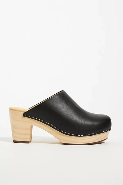Nisolo All-day Heeled Clogs In Black