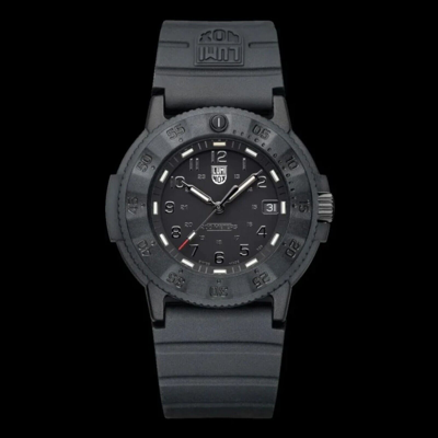 Pre-owned Luminox Navy Seal Original Evo - 3001.evo.bo