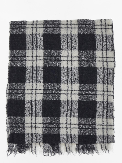 Destin Tartan Scarf In Grey