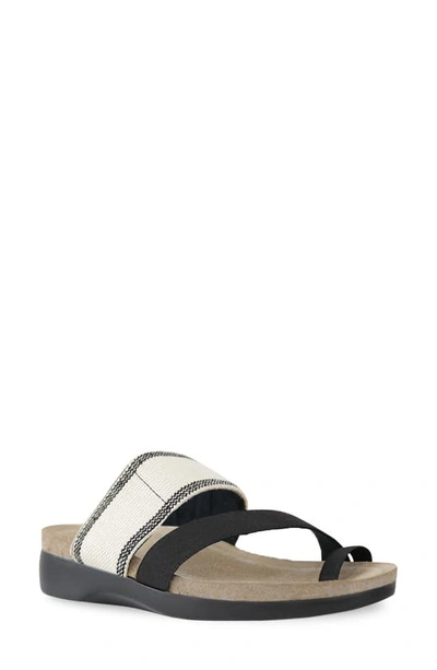 Munro Aries Sandal In Rigne Black