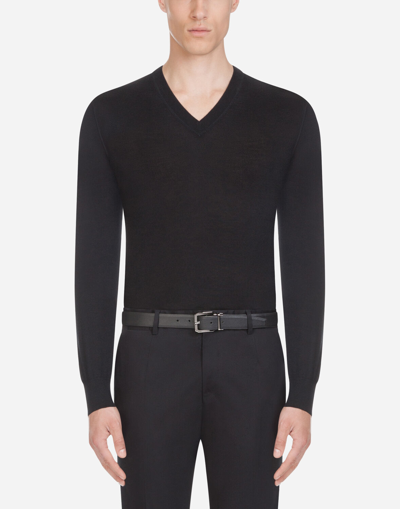 Dolce & Gabbana V-neck Sweater In Cashmere In Black