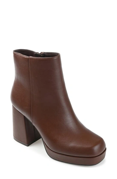 Journee Collection Mollie Block Heel Platform Bootie In Brown