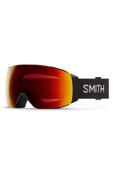 Smith I/o Mag™ 154mm Snow Goggles In Black / Chromapop Red Mirror