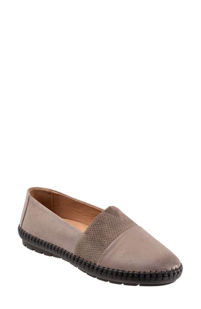 Trotters Ruby Loafer In Grey