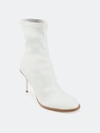 Journee Collection Women's Tru Comfort Foam Gizzel Bootie In White