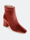 Journee Collection Hazara Block Heel Bootie In Rust