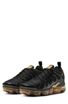 Nike Air Vapormax Plus "black/gold" Sneakers In Black/ Metallic Gold