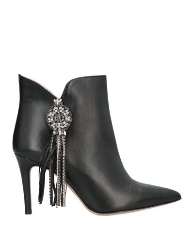 Twinset Ankle Boots In Black