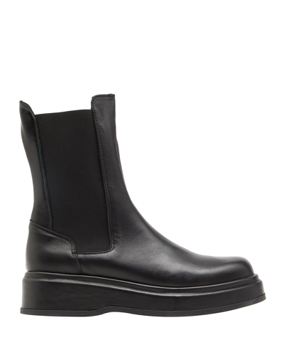 Leonardo Principi Ankle Boots In Black