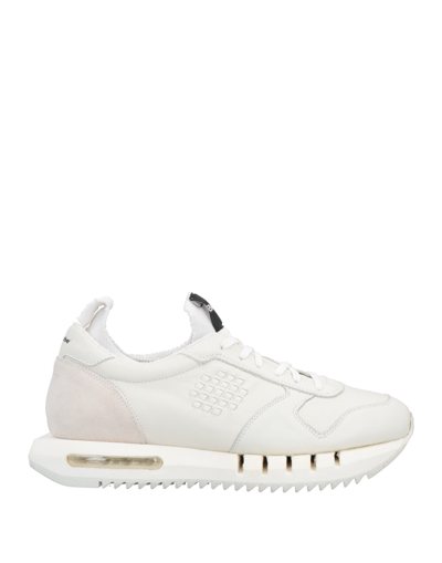 Bepositive Sneakers In White