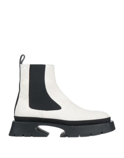 Jil Sander Ankle Boots In Beige