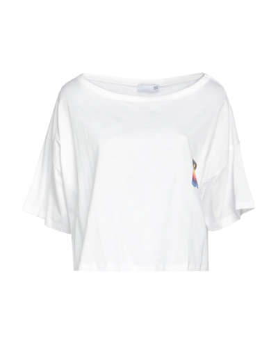 Douuod T-shirts In White