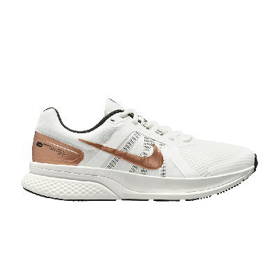 Pre-owned Nike Wmns Run Swift 2 'sail Metallic Copper Coin' In White