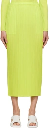 Issey Miyake Green Basic Midi Skirt In 59 Yellow Green
