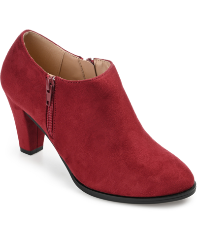 Journee Collection Sanzi Ankle Bootie In Wine