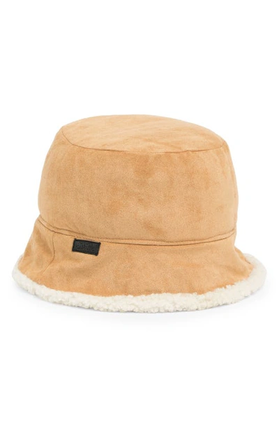 Vince Camuto Faux Shearling & Suede Bucket Hat In Tan
