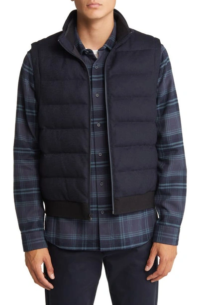 Vince Channel Quilt Vest In Coastal