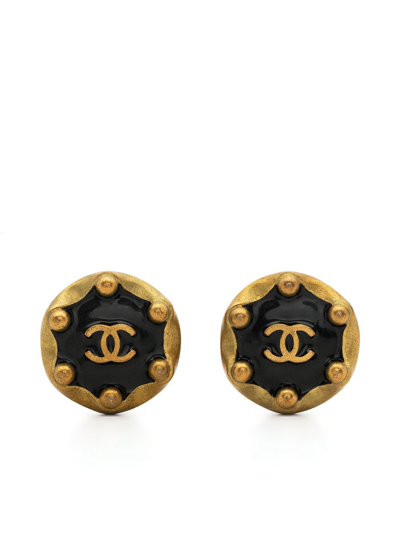 Pre-owned Chanel 1994 Cc Button Clip-on Earrings In Black