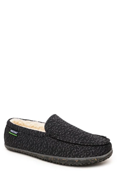 Minnetonka Elm Slipper In Black
