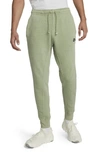 Nike Club Fleece Plus Pants In Green