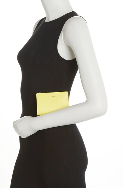 Furla Bifold Zip Wallet In Jaune