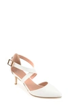 Journee Collection Riva Crossover Pump In White