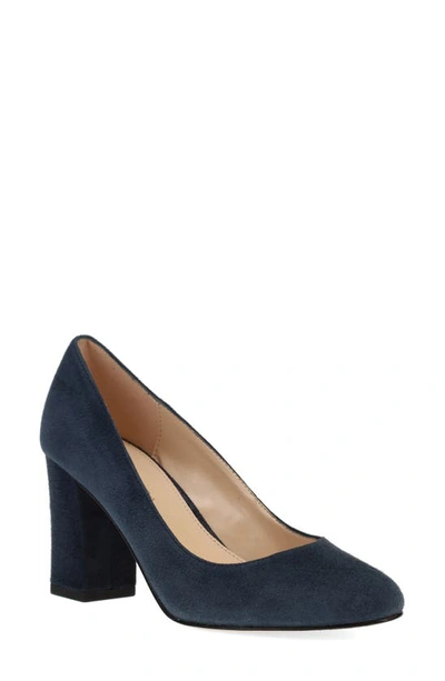 Pelle Moda Ensley Pointed Toe Pump In Midnight