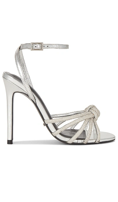 Tony Bianco Kyla 凉鞋 – 银色箔片 In Metallic Silver