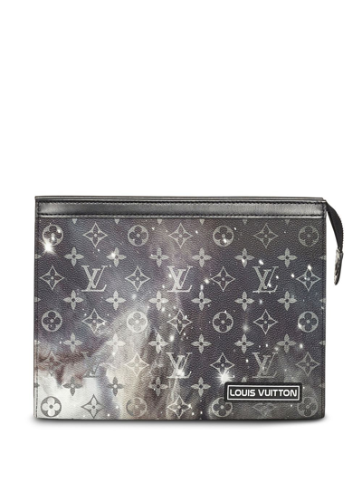 Pre-owned Louis Vuitton 2018  Galaxy Voyage Bag In 灰色