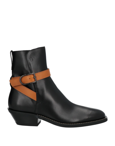 Tod's Ankle Boots In Black