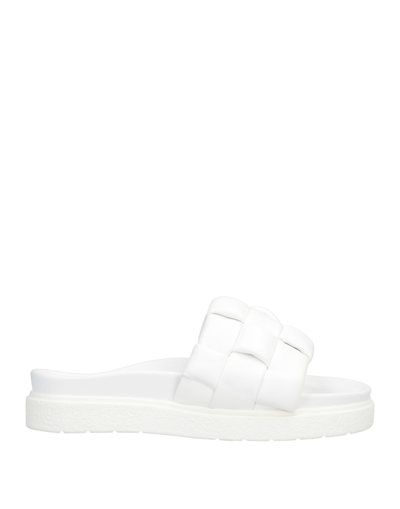 Inuikii Sandals In White