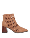 Gioseppo Ankle Boots In Beige