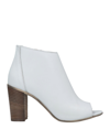 VALERIO VALERIO 1966 WOMAN ANKLE BOOTS WHITE SIZE 8 SOFT LEATHER