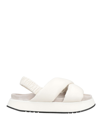 Inuikii Sandals In White