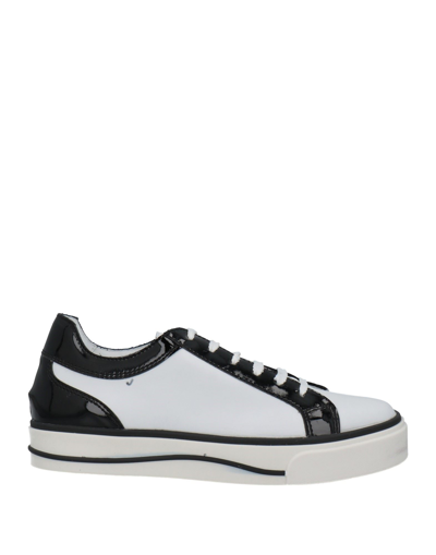 Bruglia Sneakers In White