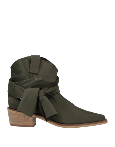 Tosca Blu Ankle Boots In Green