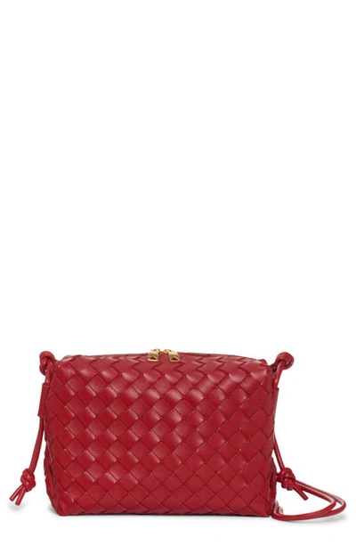 Bottega Veneta Small Intrecciato Leather Shoulder Bag In Apple Candy-gold