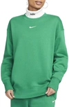 Nike Sportswear Phoenix Sweatshirt In Green