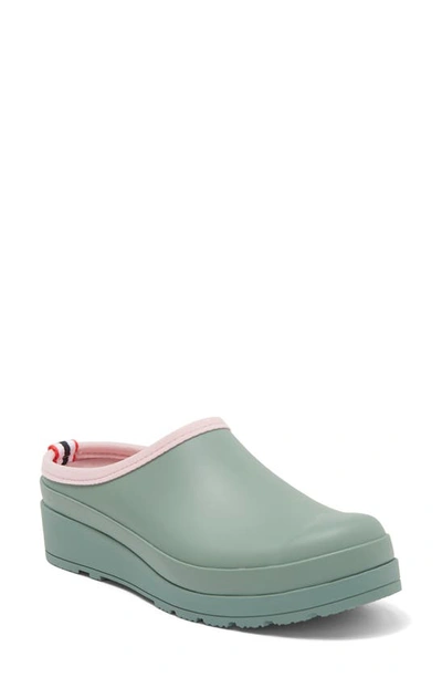 Hunter Original Play Clog In Sweet Gale Green/ Azalea Pink